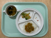 10月10日の給食とおやつ