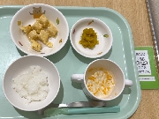 4月17日の給食とおやつ