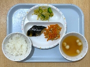 10月16日の給食とおやつ