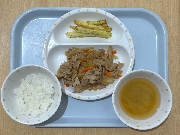 11月19日の給食とおやつ