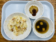 1月10日の給食とおやつ