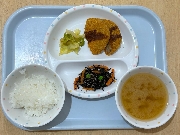2月18日の給食とおやつ