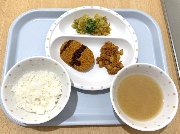 3月2日の給食とおやつ