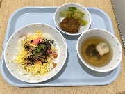 3月3日の給食とおやつ