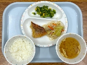 3月4日の給食とおやつ