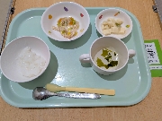 4月15日の給食とおやつ