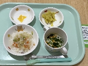 4月18日の給食とおやつ